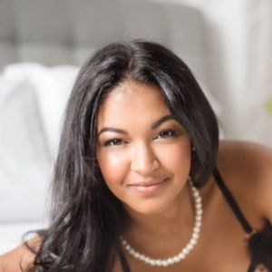 Meet your Posher, Maxine